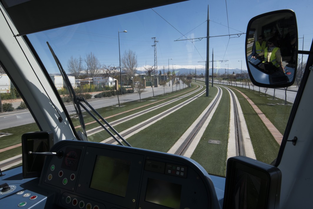 El metro de Granada ha recorrido ya más de 160.000 kms en pruebas.